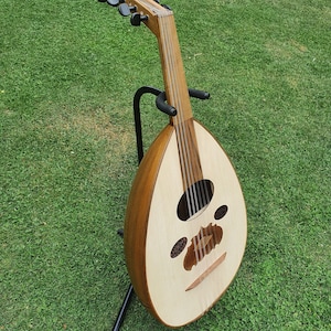 Arabic Oud with flouting bridge
