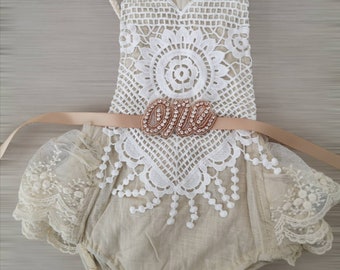 Boho Spitze Geburtstags Romper - Beige Baby Mädchen Kuchen Smash Outfit