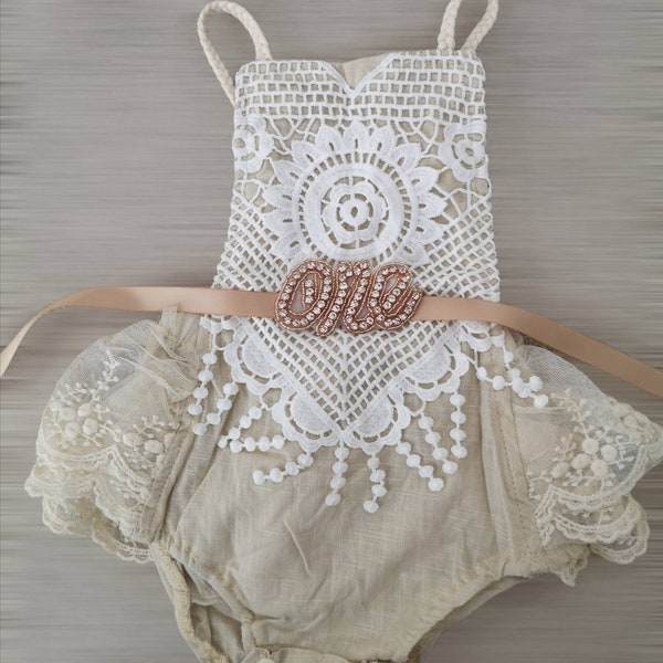 Pagliaccetto per il 1° compleanno-beige Boho pizzo fascia-pagliaccetto di pizzo per bambine-pagliaccetto in pizzo avorio-torta Smash-vestiti per bambina