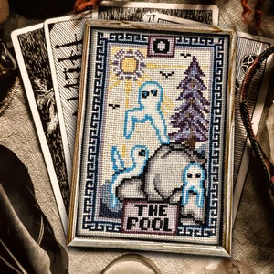 The Fool Fresno Nightcrawlers Tarot - Kreuzstich Stickmuster Cryptid Alien UFO PDF (Kein fertiger Artikel!)