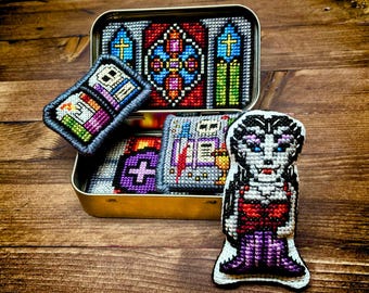 Altoids Tin Insert Vampire Queen - Cross Stitch Pattern Embroidery Halloween Horror Movie Monster Dracula PDF (Not a Finished Item or Kit!)