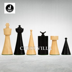1940s Art Deco Series Weighted Chess Pieces Ebonised And Boxwood -3.8″ King