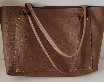 brown leather tote bag