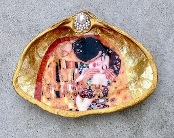 Gustav Klimt The Kiss: Seashell Ring Dish, Handmade Coastal Decor, Engagement, Wedding, Anniversary Gift.