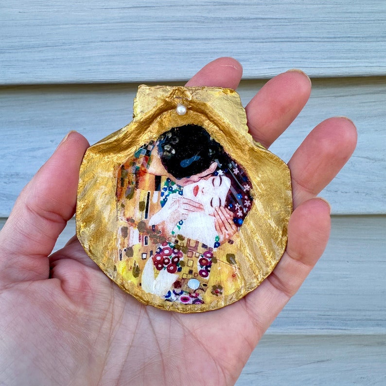 The Kiss Gustav Klimt, Decoupage Seashell, Ring Dish, the Kiss Gift