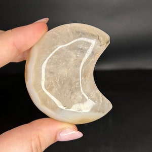 Quartzy Agate Moon Carving | Crystal Crescent Moon Carving | Agate Crescent Moon