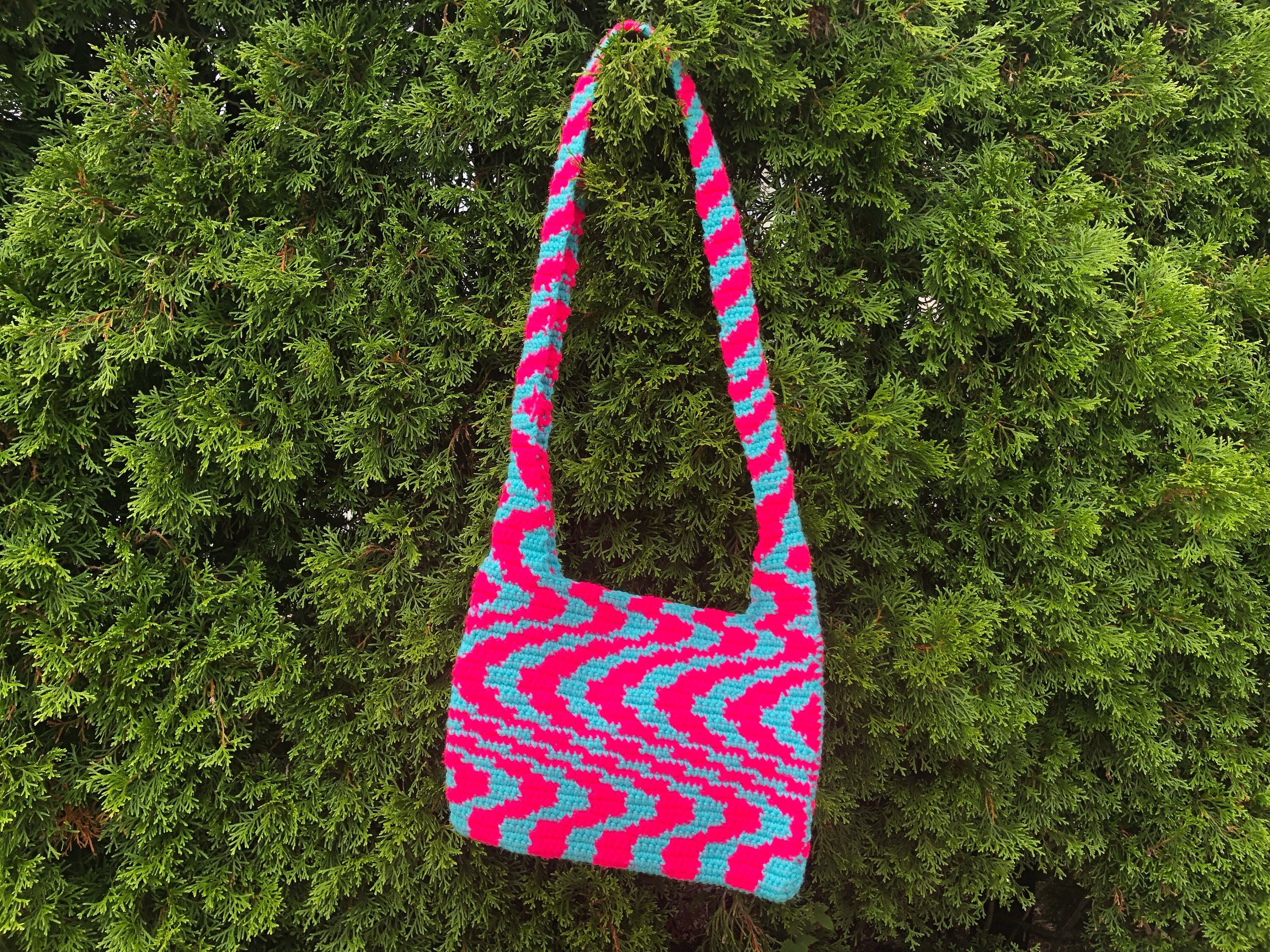 ★TOUT Y EST★ TSW Wavy Crochet Bag Sky Blue SWBGCC001SL Beach Wave Crochet Tote Bag - Traversebaycrochet.com