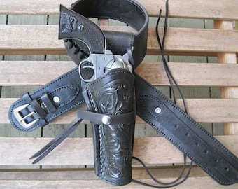 Western Gun Holster Combo Belt & Tooled Holster. Custom Order Many sizes and CALIBER . Custom Name Engraved. HANDMADE Good Quality.