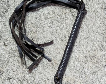 Látigo de cuero trenzado hecho a mano, color negro / Correa de piel de vaca duradera / Estilo occidental / Látigo fuerte, flexible y artesanal