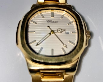 Gold watch 40mm Lightly Used Quartz White Dial