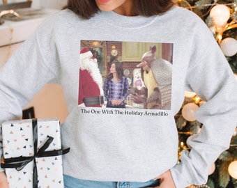 FRIENDS CHRISTMAS, Aquele com o tatu de férias, moletom de Natal, estampa DTG, moletom de amigos, camisa de Natal de amigos