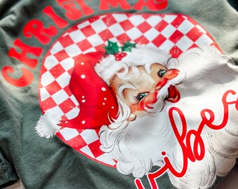 Holiday Santa Graphic Tee, Santa Tshirt, Santa, Christmas Tee, Vintage Christmas, Holiday Graphic Tee, Christmas Graphic, Holly Jolly