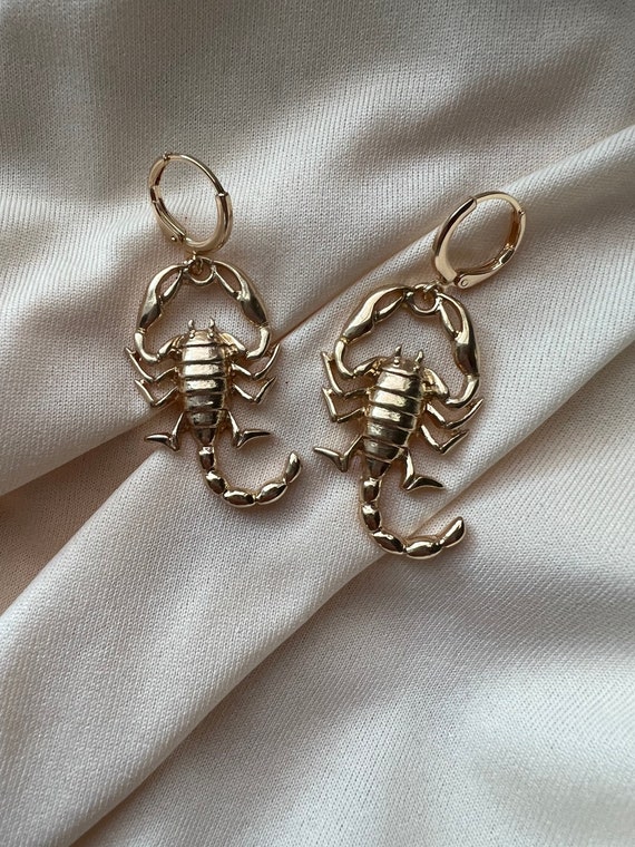 SCORPIO Baddie Scorpion Scorpio Zodiac Gold Huggie Hoop Earrings Etsy