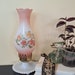 Lampe, lampe en verre laiteux, joli rose clair avec un motif floral, lampe vintage 13 pouces en verre laiteux, lampe bohème, lampe de style cottage