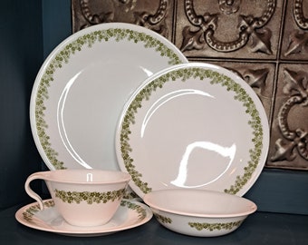 Vintage Corelle Crazy Daisy Plates 8.5” Luncheon Pyrex Spring
