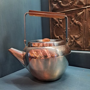 Teakettle, Vintage Stainless Steel Atomic Teapot with Amazing MCM Wood Handle, Retro Kitchen Decor, Vintage Tea Kettle, Mid Century Kettle