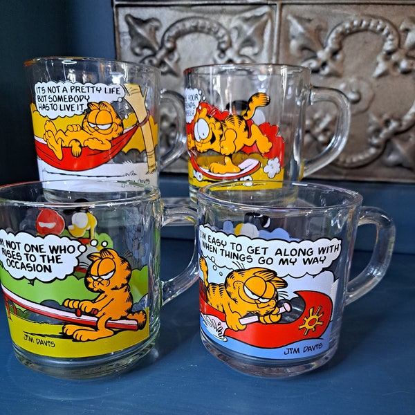 Garfield Mug, CHOICE of one Mug, McDonald's 1978 Garfield and Friends Coffee Cup, Garfield, Odie, Funny Advertising McDonald's Glass Mugs,