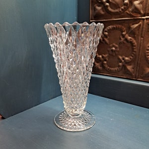 Vase, Vintage Indiana Glass Diamond Point Footed Vase, Diamond Pattern Vase, Clear Cut Glass Vase, Minimalist, Vintage Decor, Retro Decor