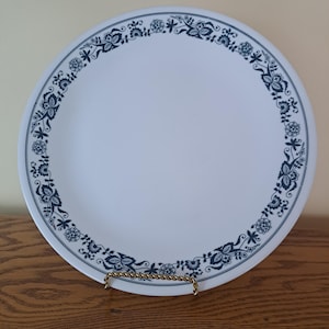 Corelle, Corelle Old Town Blue 10 1/4" Dinner Plate ,10-inch Dinner Plate, Blue Onion Dinner Plates, Vintage Kitchen, 1980s Kitchen Accent,