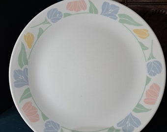 Corelle Friendship Dinner Plate, Corning Friendship Dinner Plates, Vintage Kitchen, 1980s Kitchen Accent, Tulip Plates