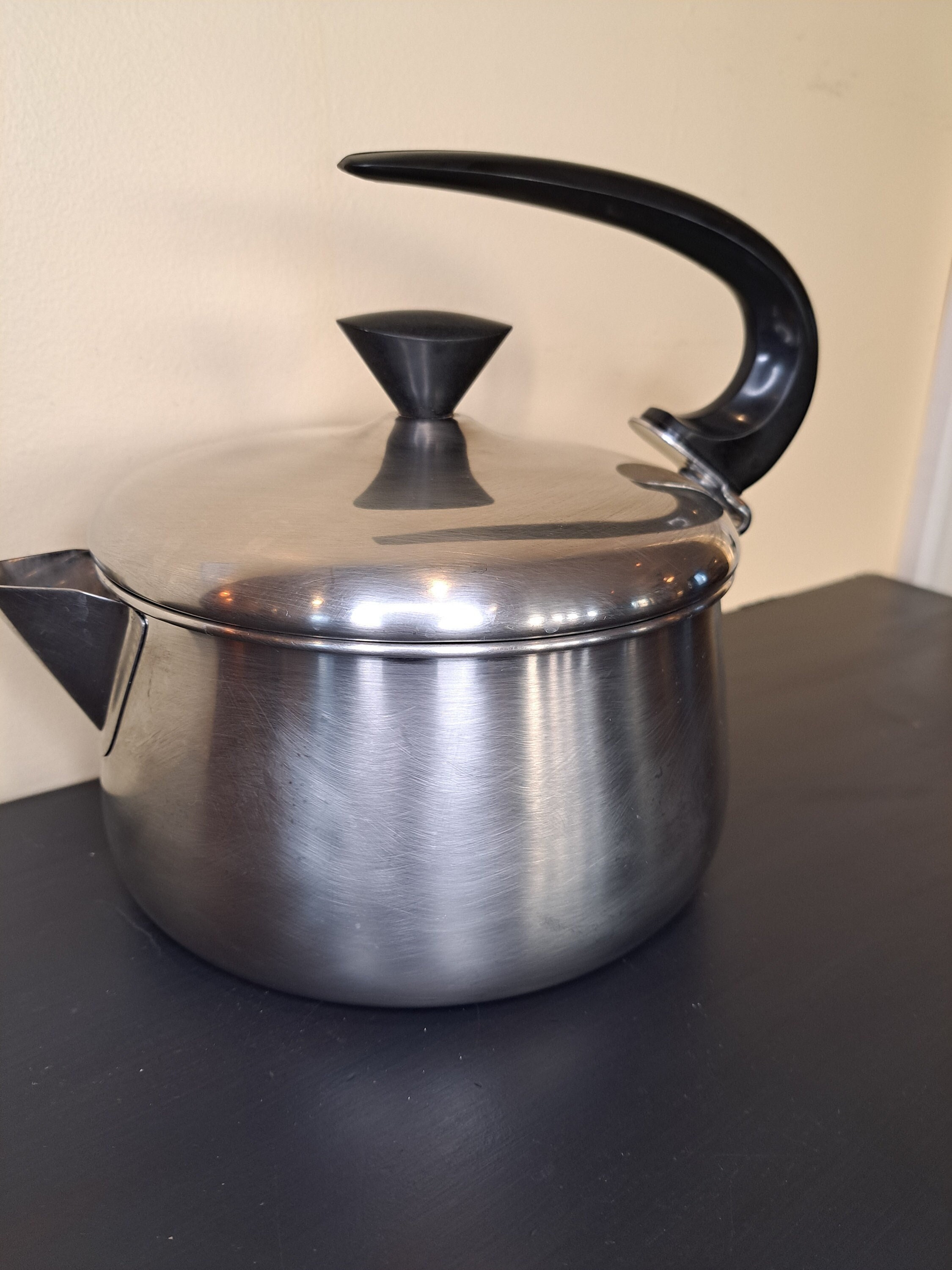 Teakettle Farberware 2 Quart Vintage Stainless Steel Atomic 