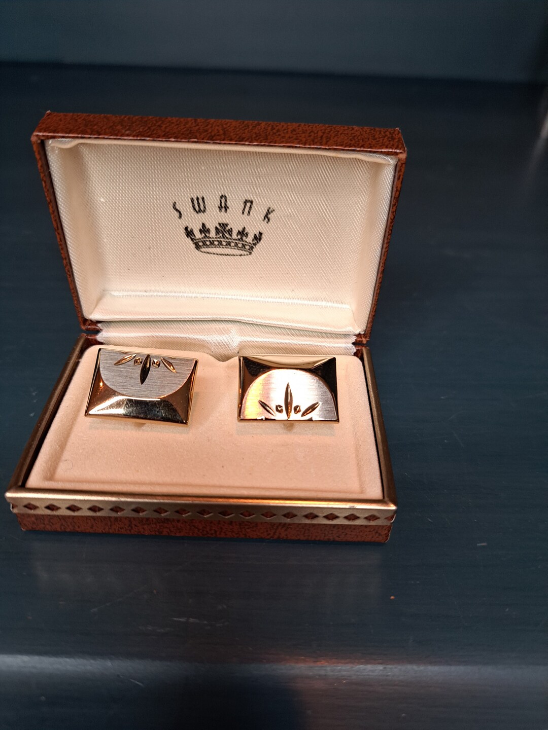 Cufflinks, Vintage Cufflinks, Swank FO Gold Tone Half Star Decorated