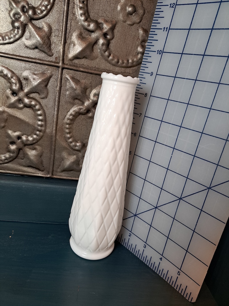 Vase, Milk Glass Vase, Beautiful White Milk Glass, Choice, Cottage Style, BoHo Decor, Vintage Decor, Vintage Wedding, Beautiful Classic 2. 8.5 in woven