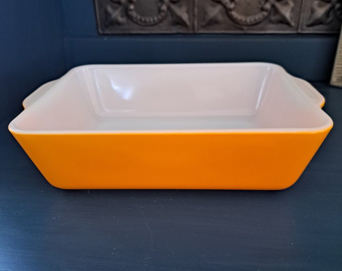 Pyrex, Orange Refrigerator Dish From the Pyrex Daisy Collection Orange ...