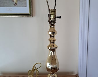 Lamp, Brass Lamp, Brass Lamp, Vintage Brass, 1980s Gorgeous Vintage 15-inch Solid Brass Lamp