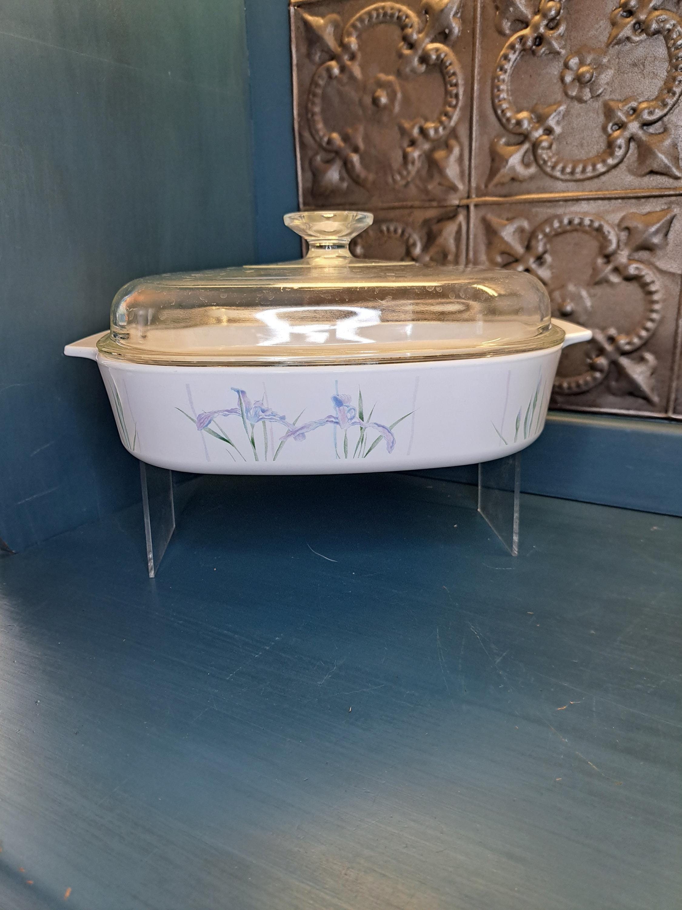 Vintage  Vintage Corning Ware A-10-B Shadow Iris Casserole Dish 2.5 Liter with lid display picture 1