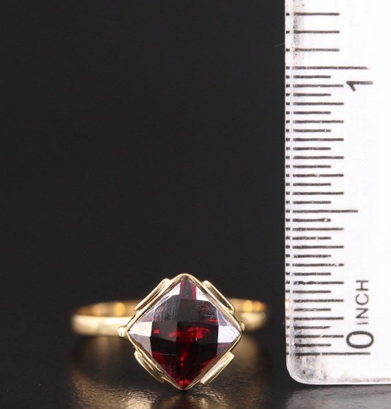 14k Garnet Solitaire Ring - image 7