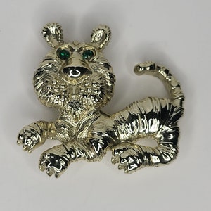 Vintage Gerry&#39;s Playful Tiger Pin