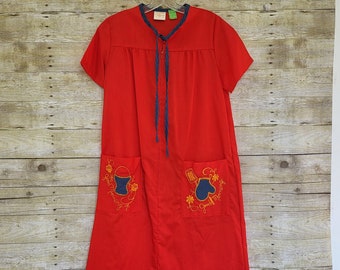 Vintage Springmaid Fabric Red 'Good Morning' Housecoat Duster Robe - Red Housecoat - 1970's Housecoat - Made in the USA