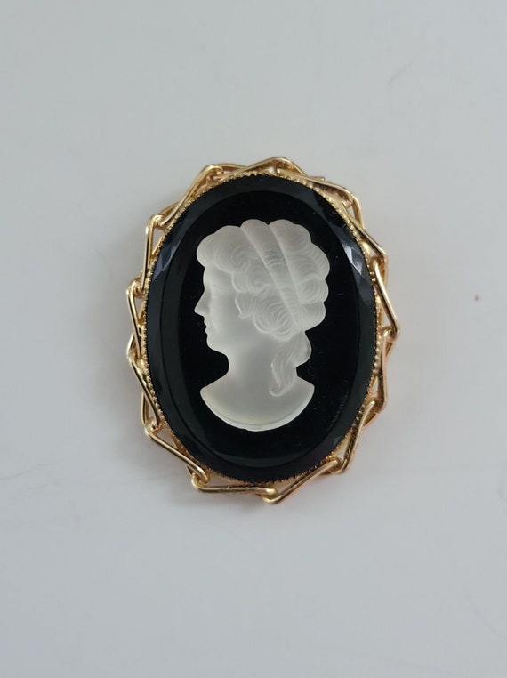 Vintage La Jolie Black & Frosted Glass Cameo Scarf