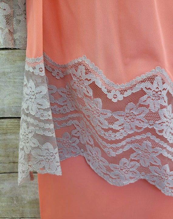 Vintage Gilead Peach and Gray Lace PJ/Pajama Set … - image 4