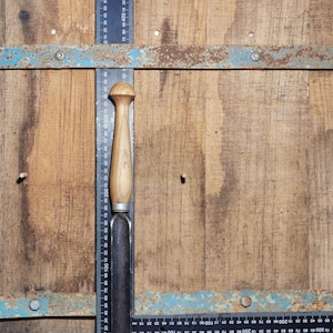 scalpello da carpentiere realizzato da un artigiano ucraino