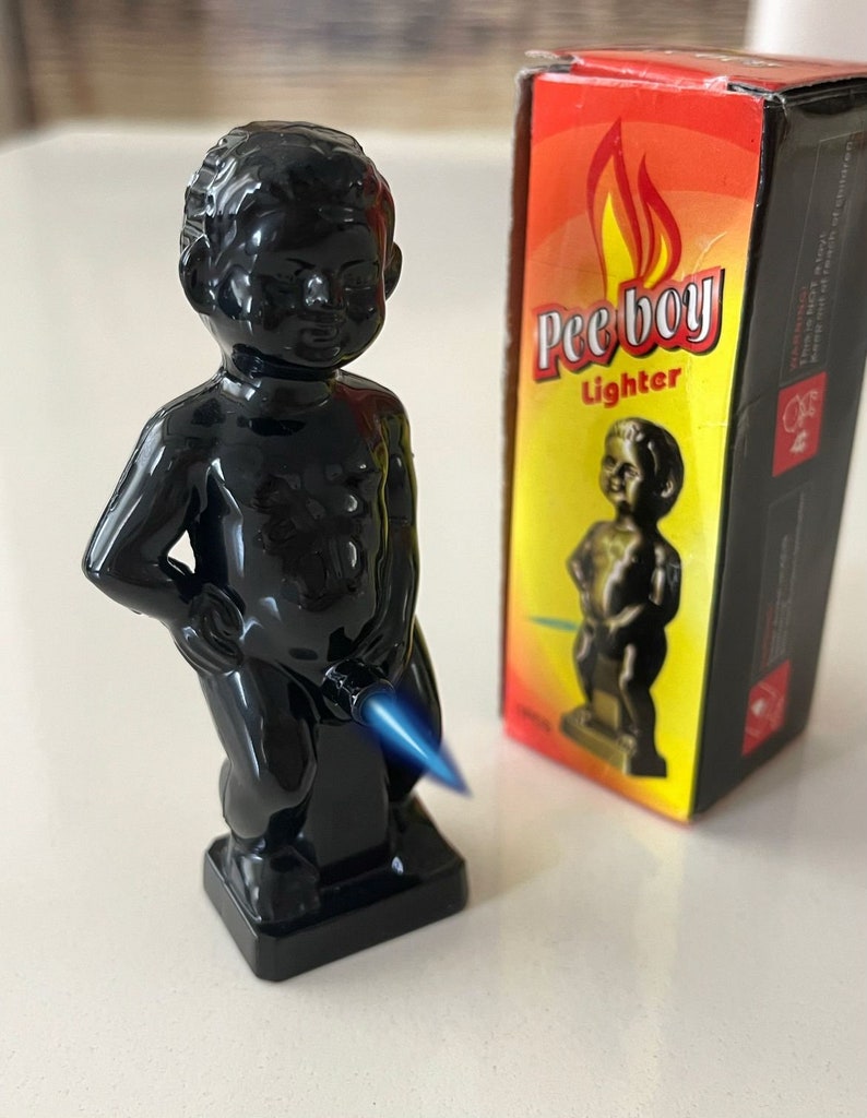 Pee Boy Lighter, Fun Funny Lighter, Rude Gift, Desktop Decoration Lighters, Rude Decor Gift, Funny Cool Toy Smoking Accessories, Gas Lighter 