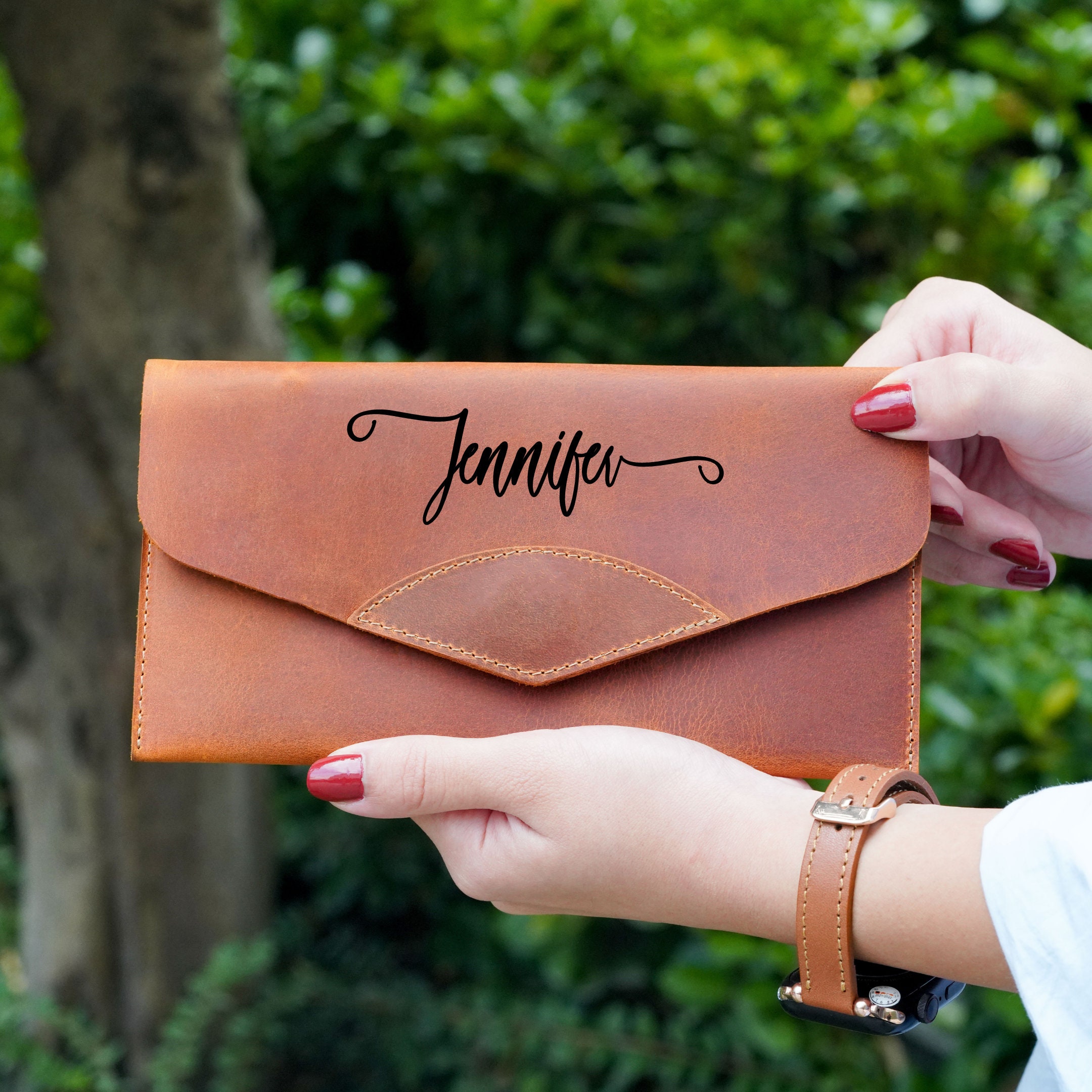 LEATHER CLUTCH CAMEL – MADE FREE®