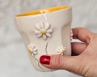 Motif marguerite artisanal|Tasse florale 250 ml|Tasse marguerite en céramique