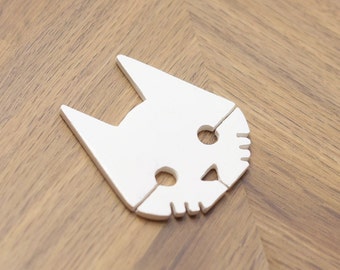 Stray Handmade Cat Badge / Magnet – Hand Painted – Gamer & Cat Lover Gift