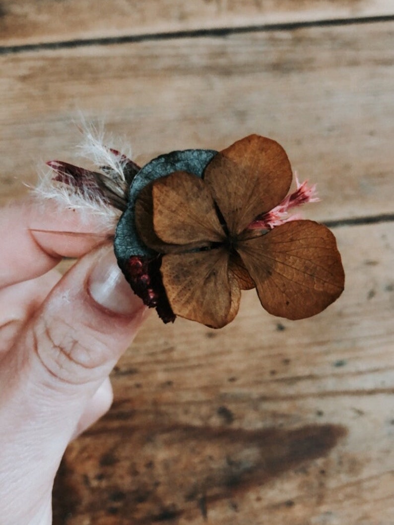 SUR-MESURE Broche fleurie de fleurs séchées et stabilisées sur mesure Mariage / baptême image 7