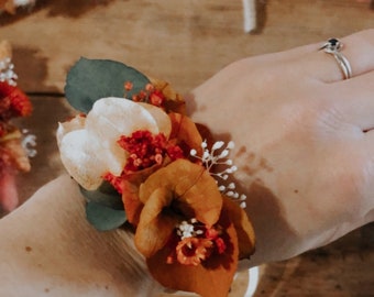 Floral Wedding Bracelet – Dried & Preserved Flowers – Poetic Boho Accessory – Bride, Bridesmaid, Guests – Made to Order