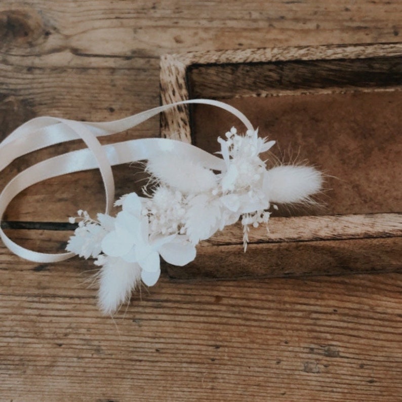 Bracelet fleuri fleurs séchées et stabilisées Accessoire mariage Collection blanche mariée témoins demoiselle d'honneur - Labo Sauvage