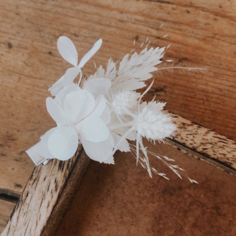 Barrette fleurie fleurs séchées et stabilisées Accessoire mariage coiffure Collection blanche mariée témoins demoiselle d'honneur - Labo Sauvage