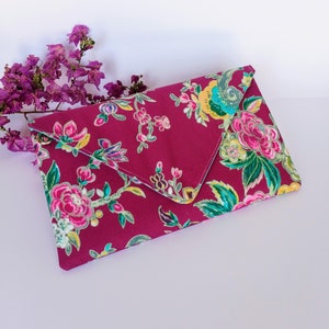 Bolso de sobre floral fucsia, Bolso sobre especial para cena, Cartera flores magenta, Bolso  tela rectangular para cocktail, bolso para boda
