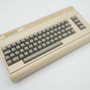 Commodore 64-stijl behuizing voor Raspberry Pi Zero | 3D-geprinte PLA retro computerbehuizing | Compatibel met alle Pi Zero-versies