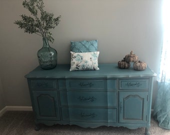 French Provincial Dresser/Buffet