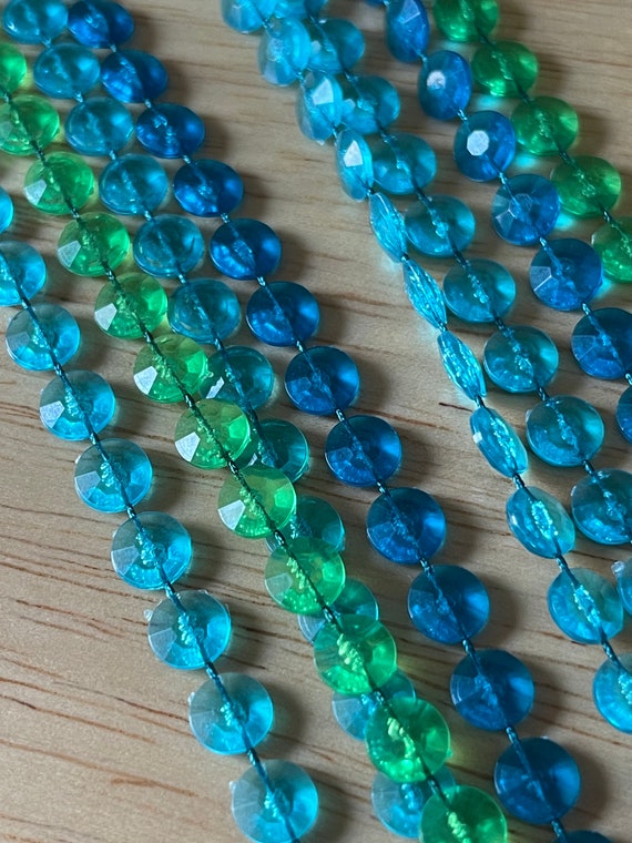 1960s Blue & Green Beaded Necklace