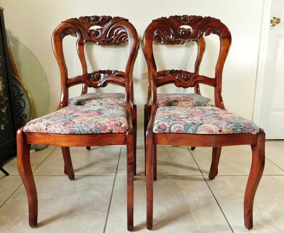 Set of 4 Antique Charlotte Chair Co. Ornate Carved Mahogany Wood