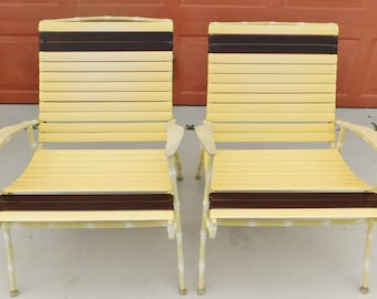 Pair Mid Century Faux Bamboo Aluminum & Vinyl Patio Lounge Arm Chairs